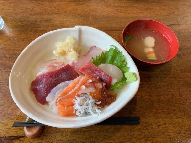 吉川『 長瀧 』昼は定食、夜は居酒屋、地元で人気の和食処