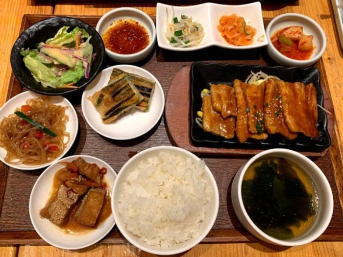 『韓国ごはんパプサン 柏』韓国料理の定番メニューを定食で