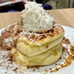 『ハワイアン パンケーキ&カフェ メレンゲ セブンパークアリオ柏店 』のココナッツパンケーキ