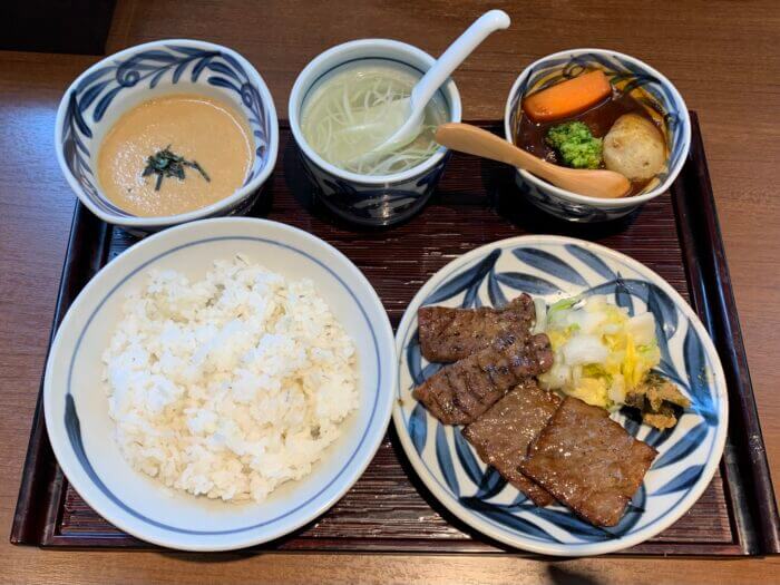 『牛たんと和牛焼き 青葉 池袋東武店』ランチで両方食べたい！牛たん＆ビーフシチュー