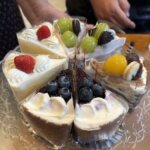 移転した『cafe プリプリ』でケーキセットを味わう
