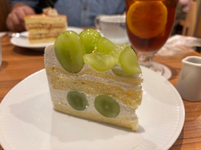 『ダッキーダック 柏高島屋ステーションモール店』秋限定グラタンとシャインマスカットのケーキ